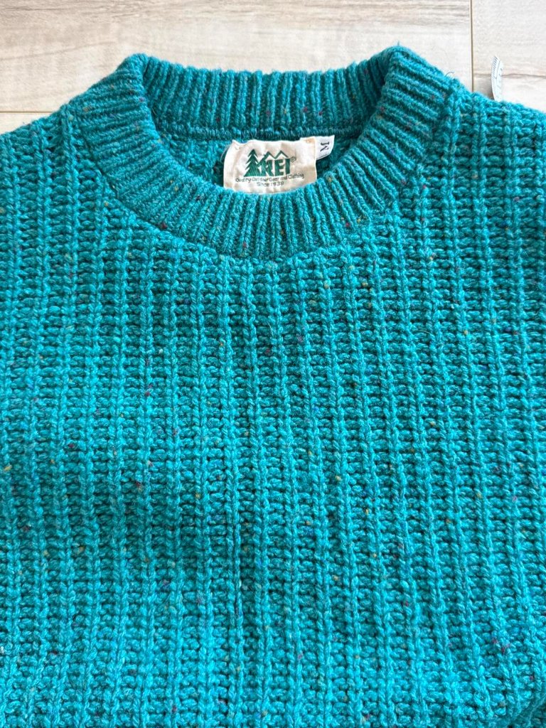 Vintage Rei Wool Knit Green Blue Sweater With A Relaxed Fit — image 7 of 7